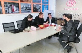 國外客戶指導工作